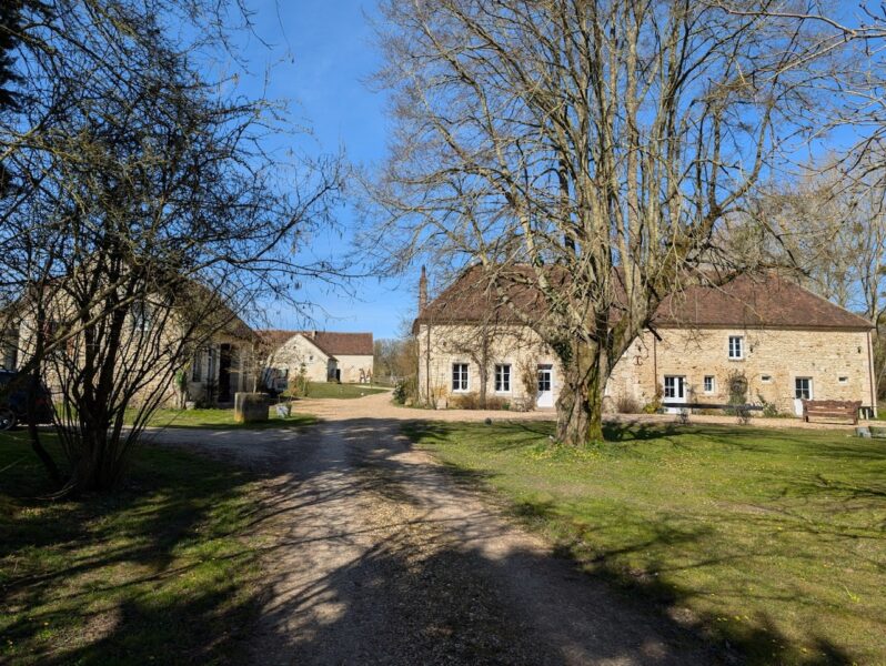 F1751 maison perche